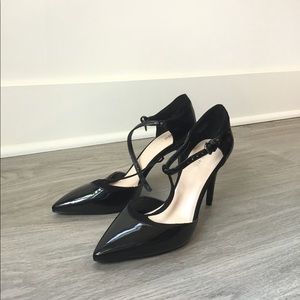 🖤👻 NWOT Nine West Glossy Pointed Heels